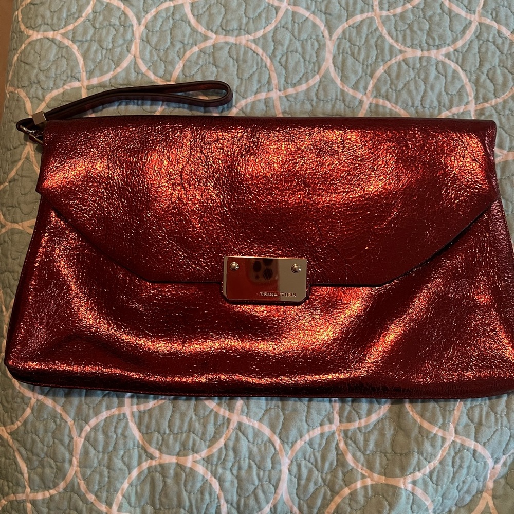 Trina Turk ted shimmer clutch/wristlet